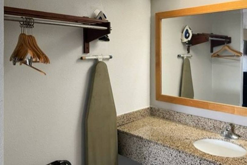 Motel6 Laurel, MS 19/31