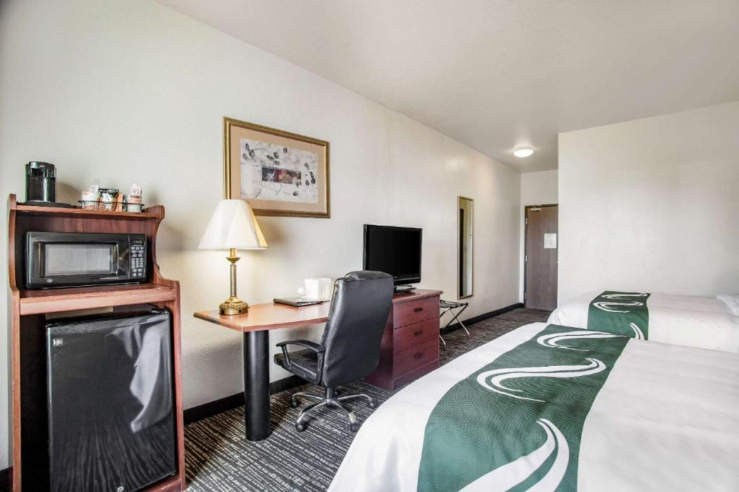 Quality Inn Parsons North 11/18