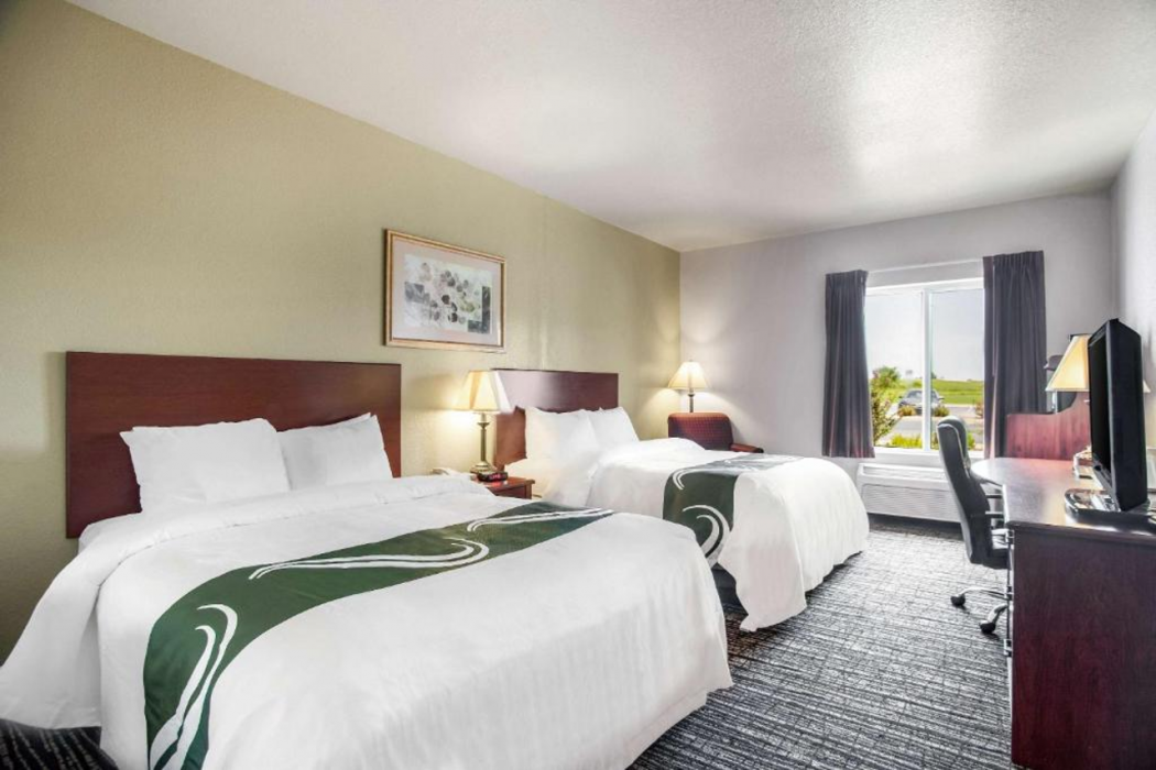 Quality Inn Parsons North 10/18