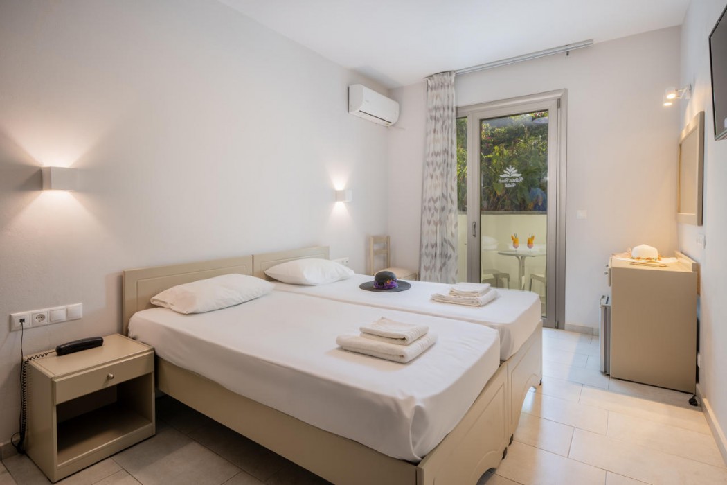 Kathrin Beach Hotel 28/95