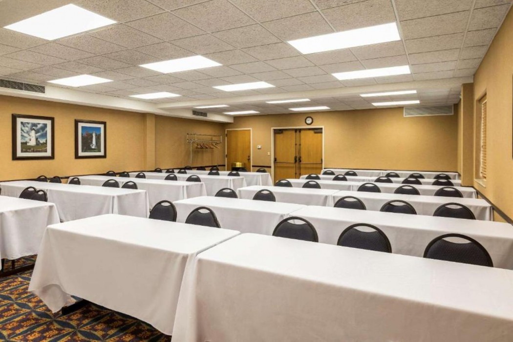 Quality Inn Auburn Hills - Detroit North 17/43