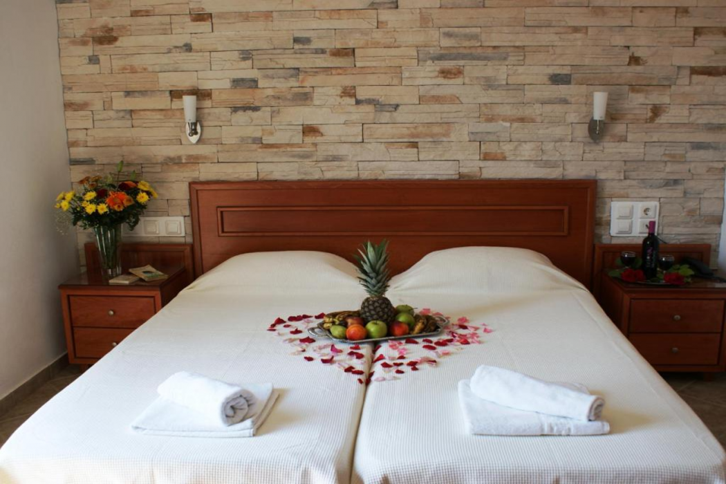 Plaka Hotel I 12/62