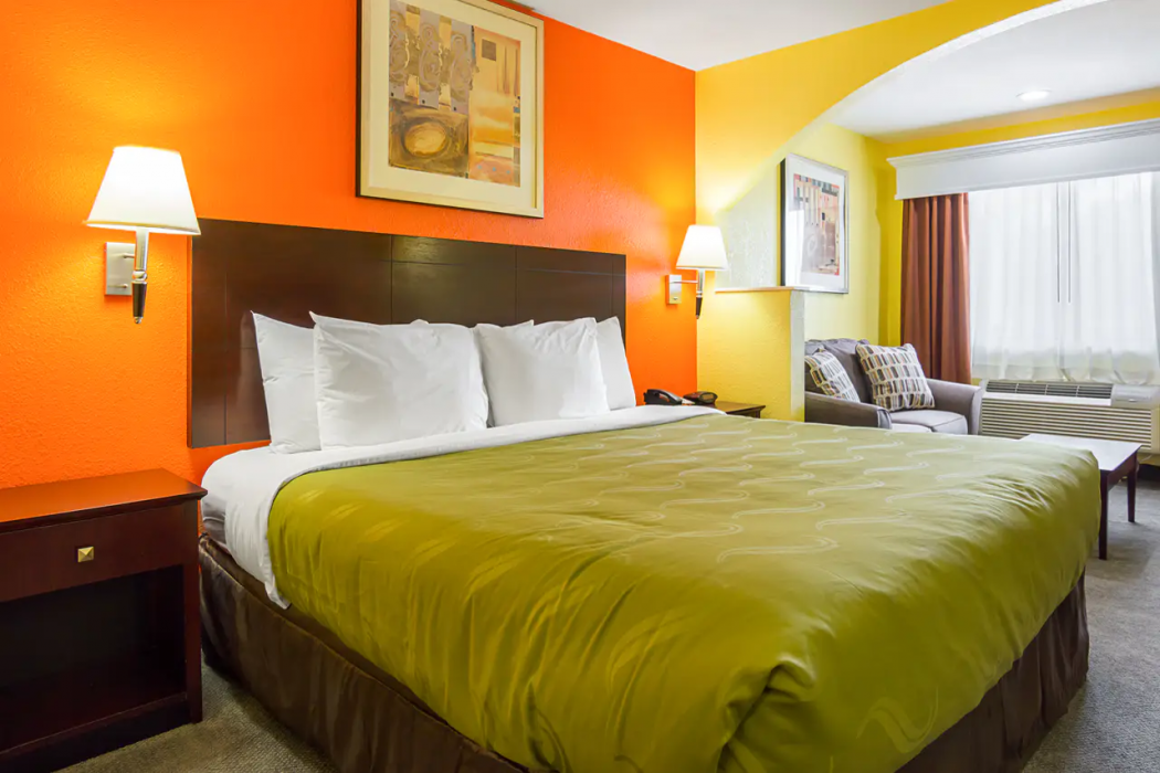 Quality Inn Carthage, TX 20/36