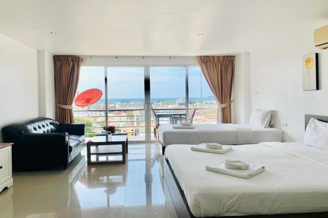 Oceanview Treasure Hotel & Residence 10/58