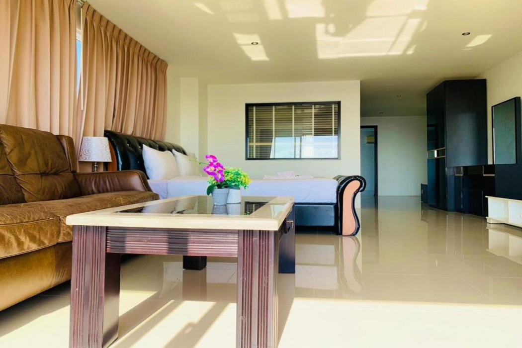 Oceanview Treasure Hotel & Residence 14/58