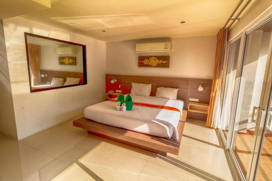 Oceanview Treasure Hotel & Residence 15/58