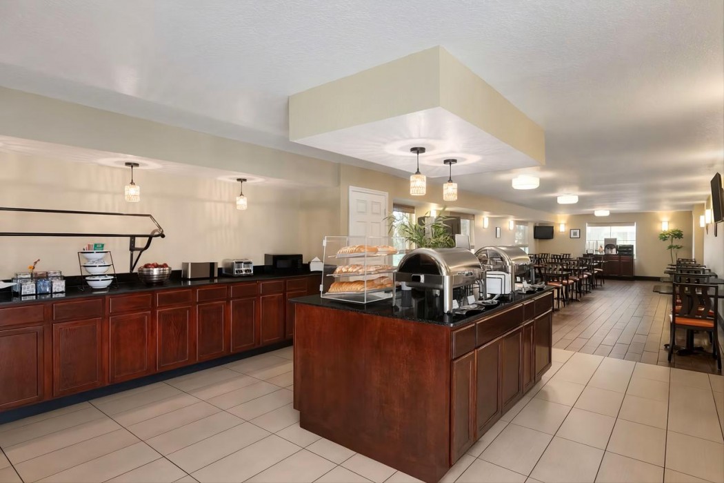 Mai Hana Hotel and Suites International Drive 36/55