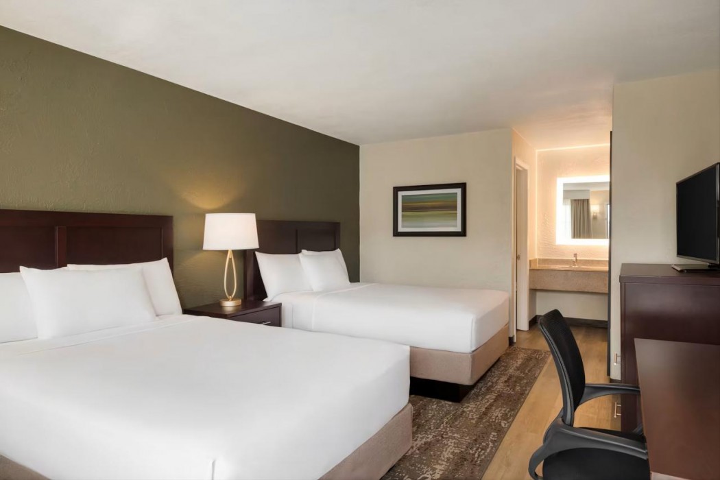 Mai Hana Hotel and Suites International Drive 10/55
