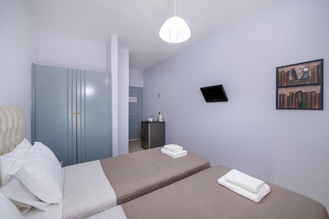Labyrinth Hotel 20/50