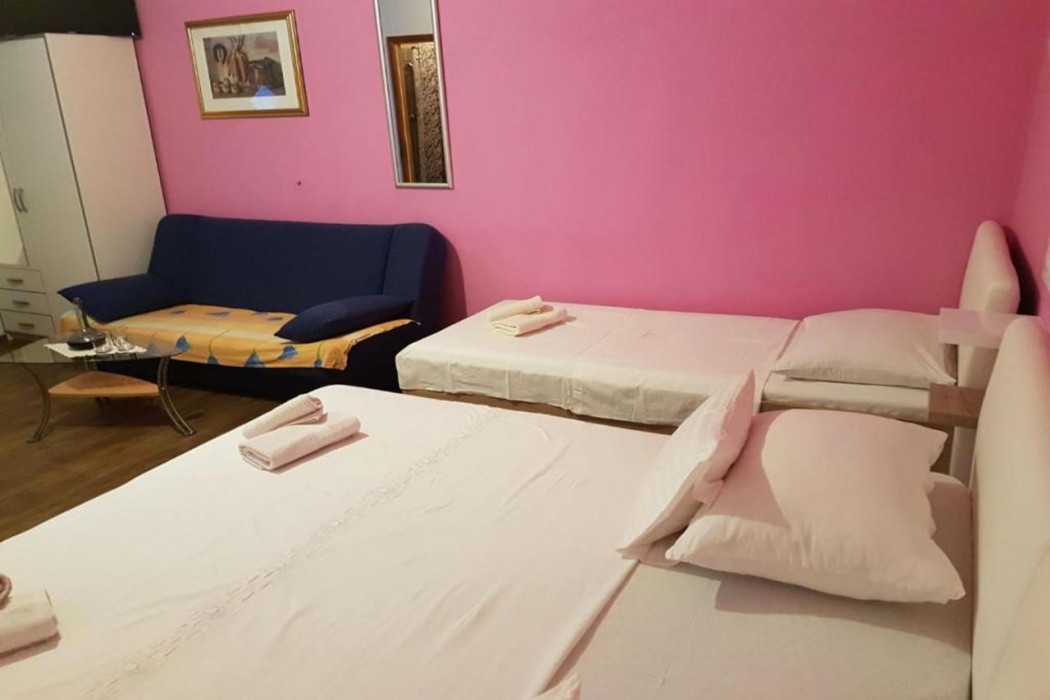 Villa Angela 16/80