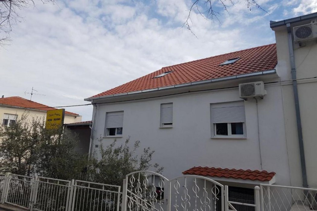 Villa Angela 5/80