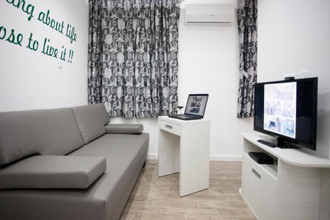 Apartments 4 You Split 28/74