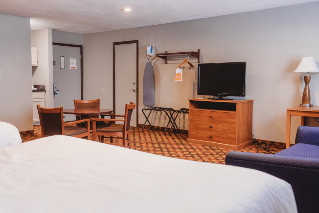 AmericInn by Wyndham Appleton Downtown 6/32