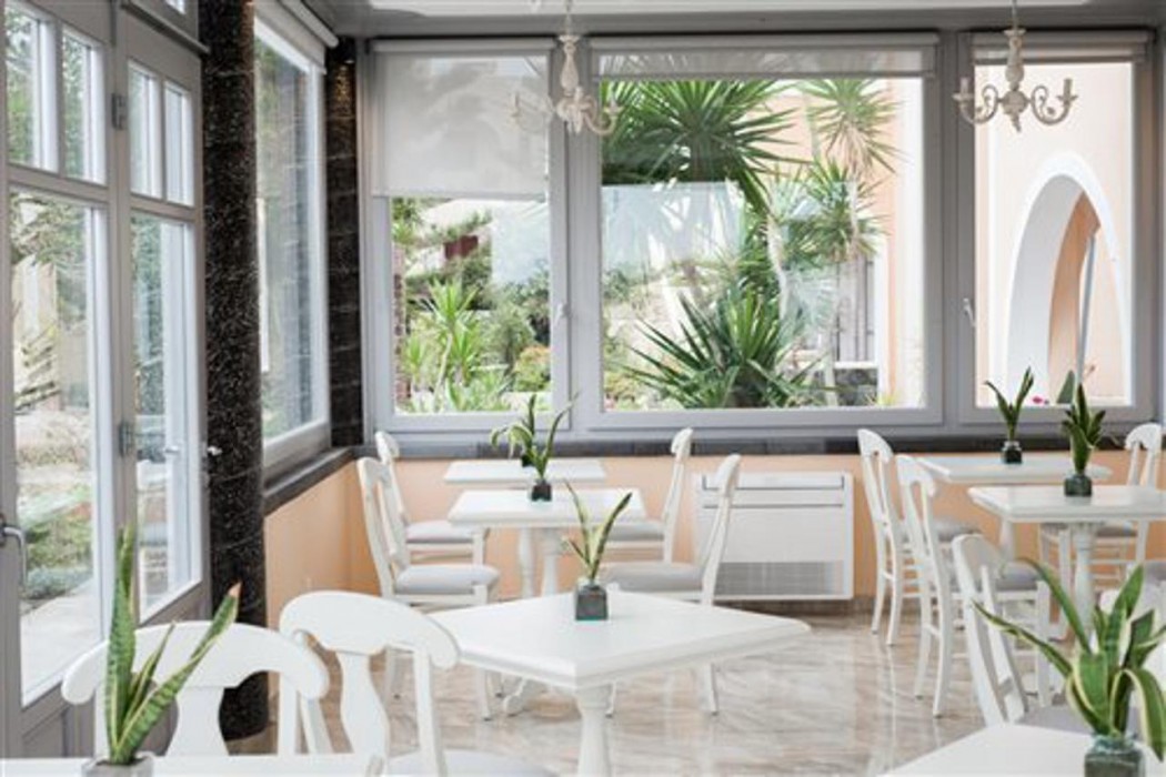 Castro Hotel 37/75