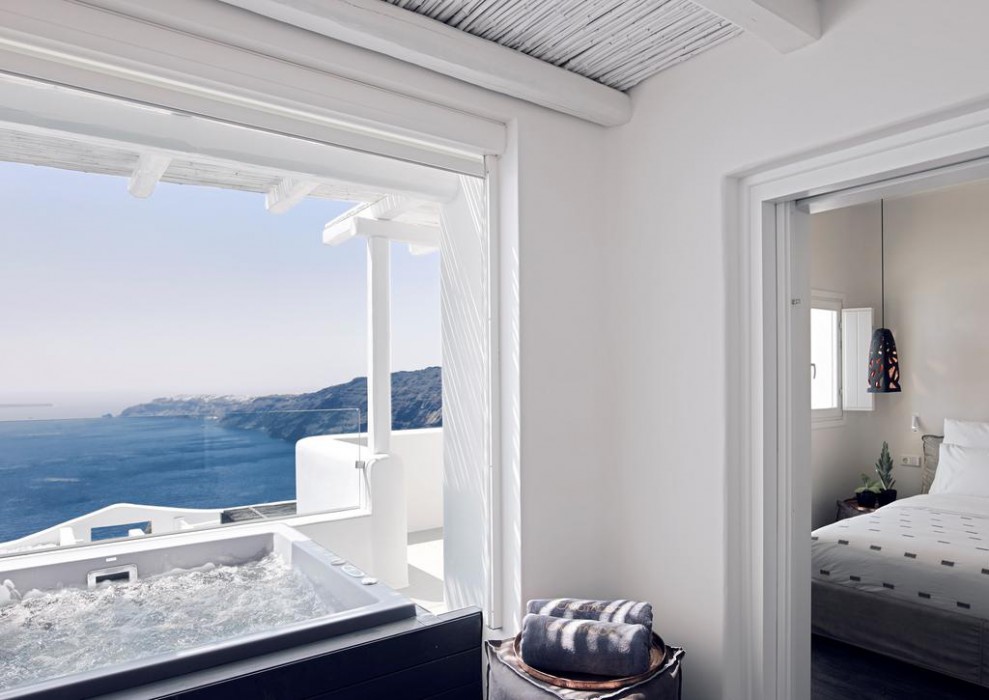 CAVO TAGOO SANTORINI 8/18