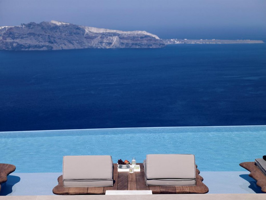 CAVO TAGOO SANTORINI 3/18