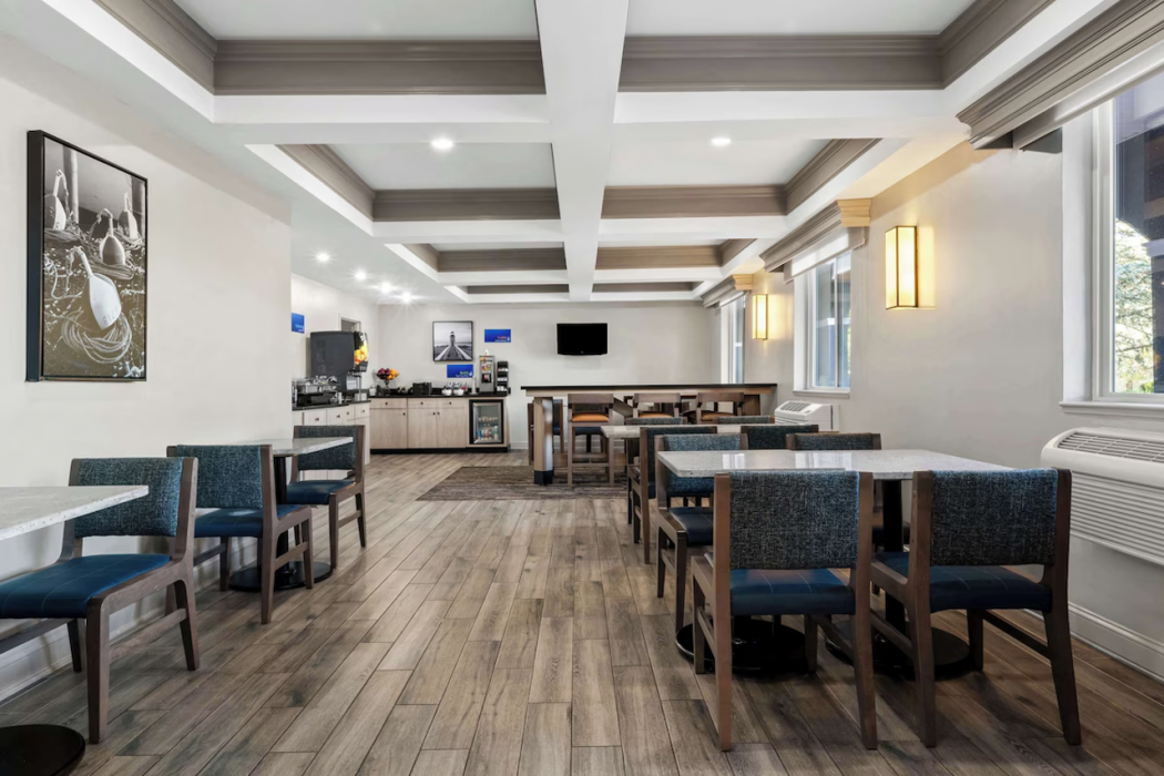 Best Western Dartmouth-New Bedford 22/42