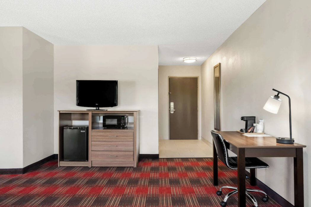 Best Western Dartmouth-New Bedford 18/42