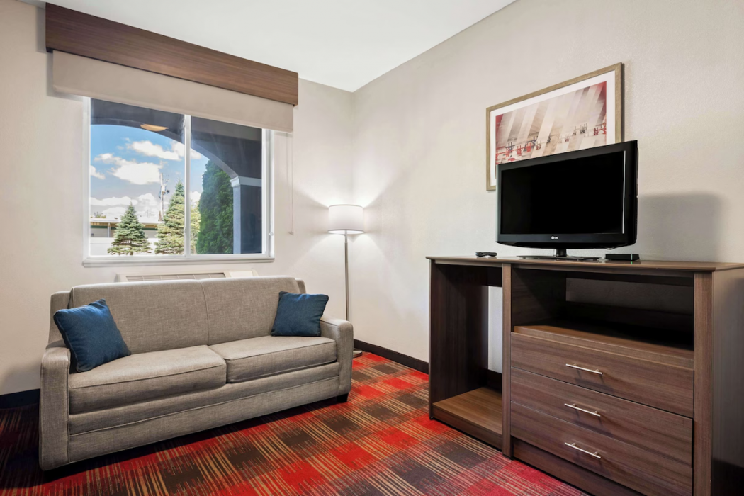 Best Western Dartmouth-New Bedford 26/42
