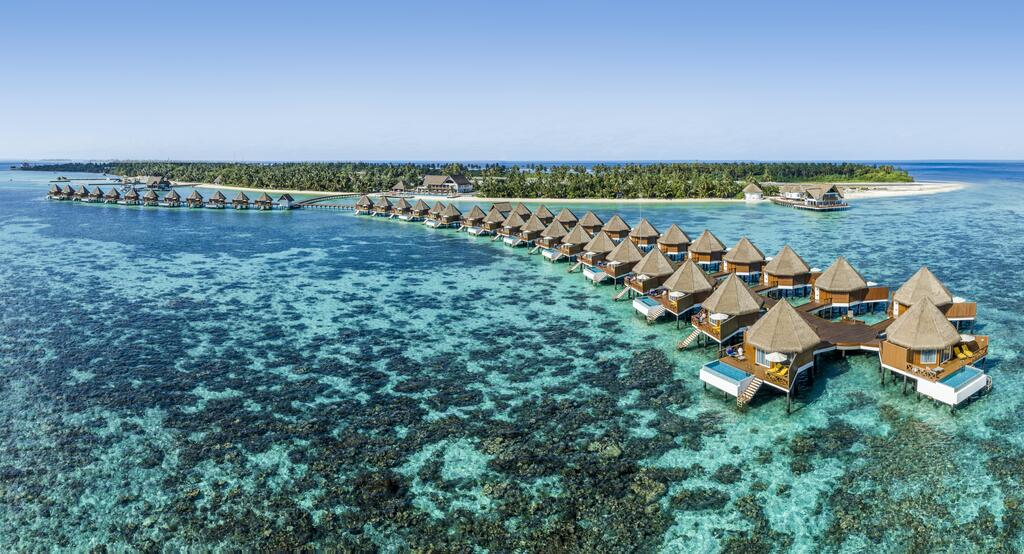 Mercure Maldives Kooddoo Resort 2/73