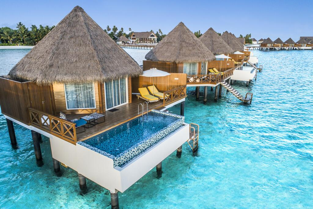 Mercure Maldives Kooddoo Resort 16/73