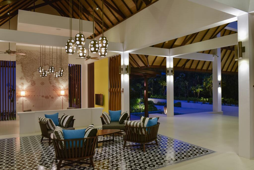 Mercure Maldives Kooddoo Resort 30/73