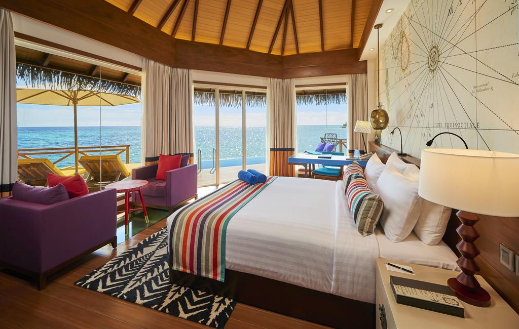 Mercure Maldives Kooddoo Resort 13/73