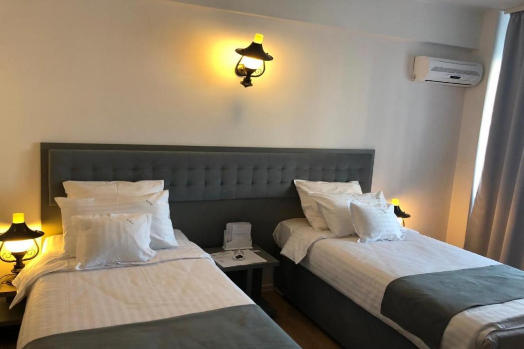 Ambra Boutique Hotel And Bistro 15/68