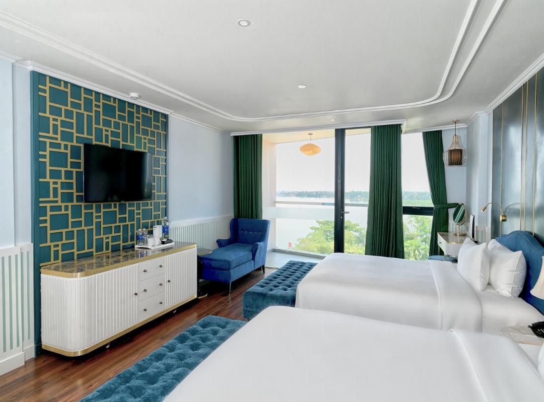 Premier Junior Suite River View