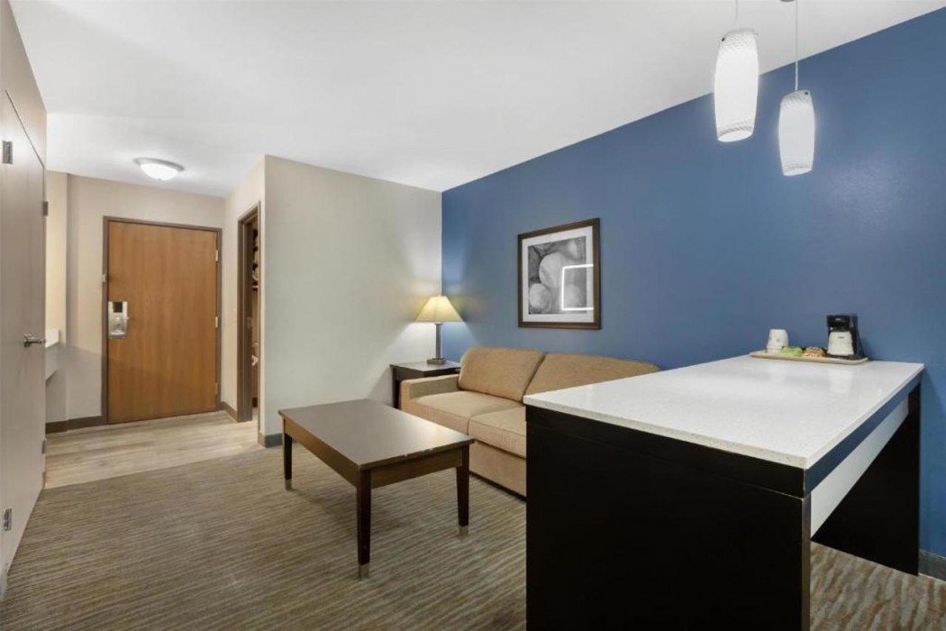 Best Western Cooperstown Inn & Suites 23/54