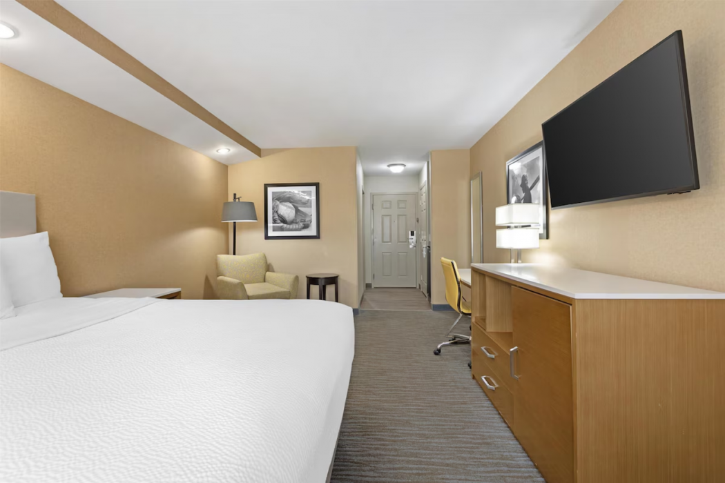 Best Western Cooperstown Inn & Suites 12/54