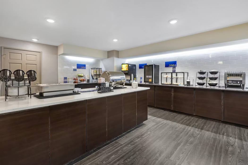 Best Western Cooperstown Inn & Suites 34/54