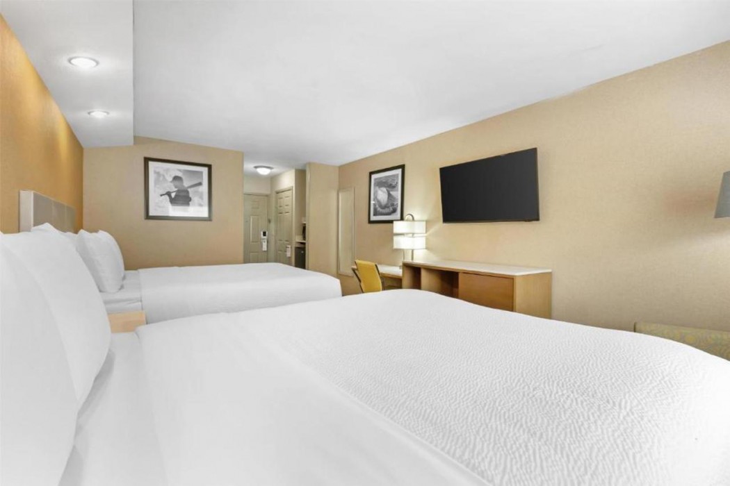 Best Western Cooperstown Inn & Suites 22/54