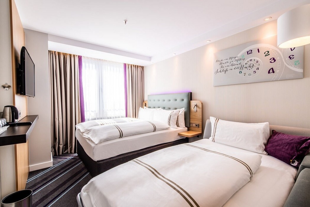 Premier Inn Cologne City South Hotel 10/23