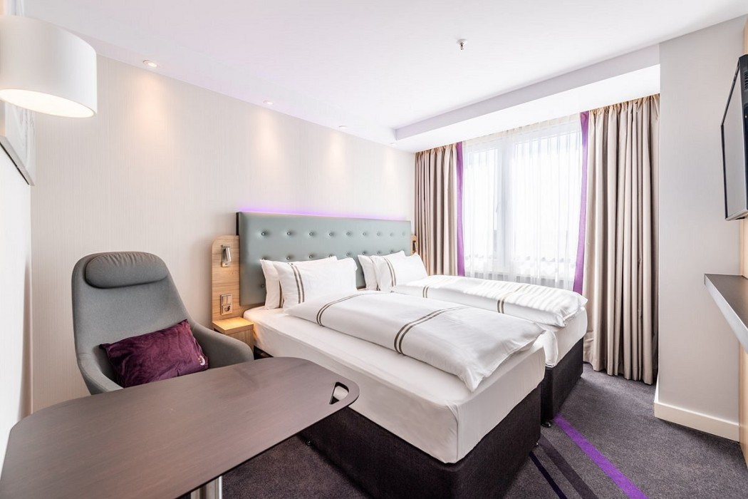 Premier Inn Cologne City South Hotel 9/23