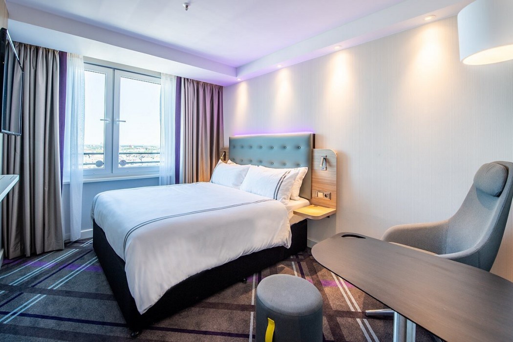 Premier Inn Cologne City South Hotel 8/23