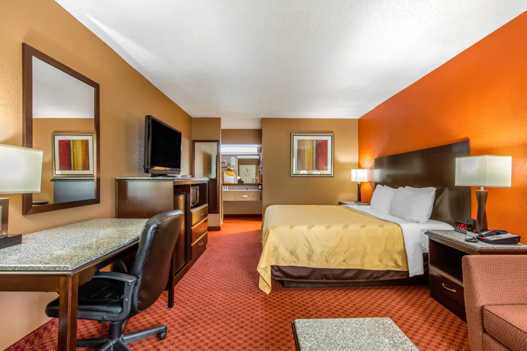 Quality Inn Kingston Springs, TN 20/39