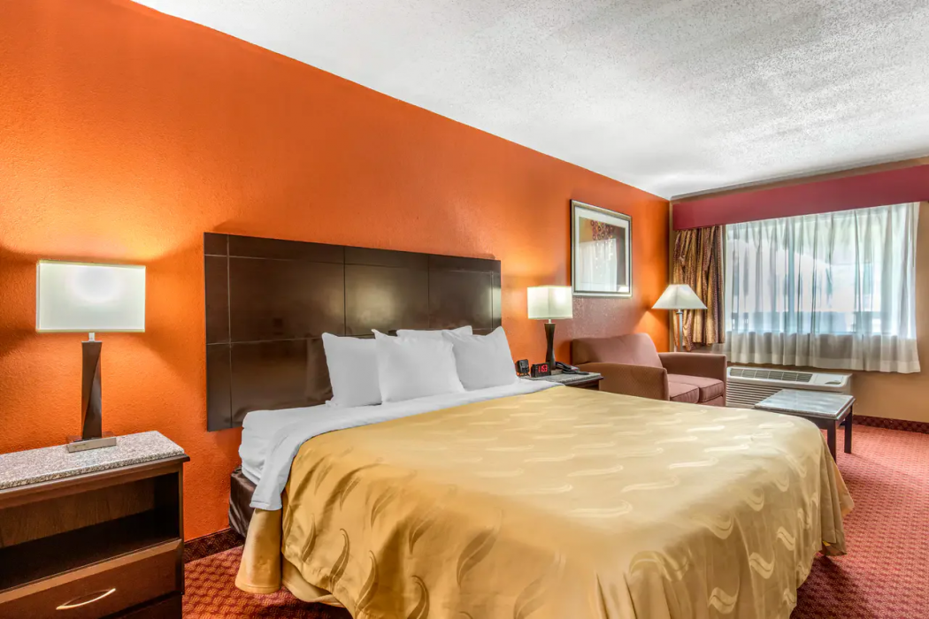 Quality Inn Kingston Springs, TN 8/39