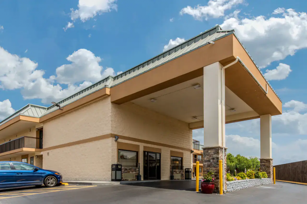Quality Inn Kingston Springs, TN 1/39