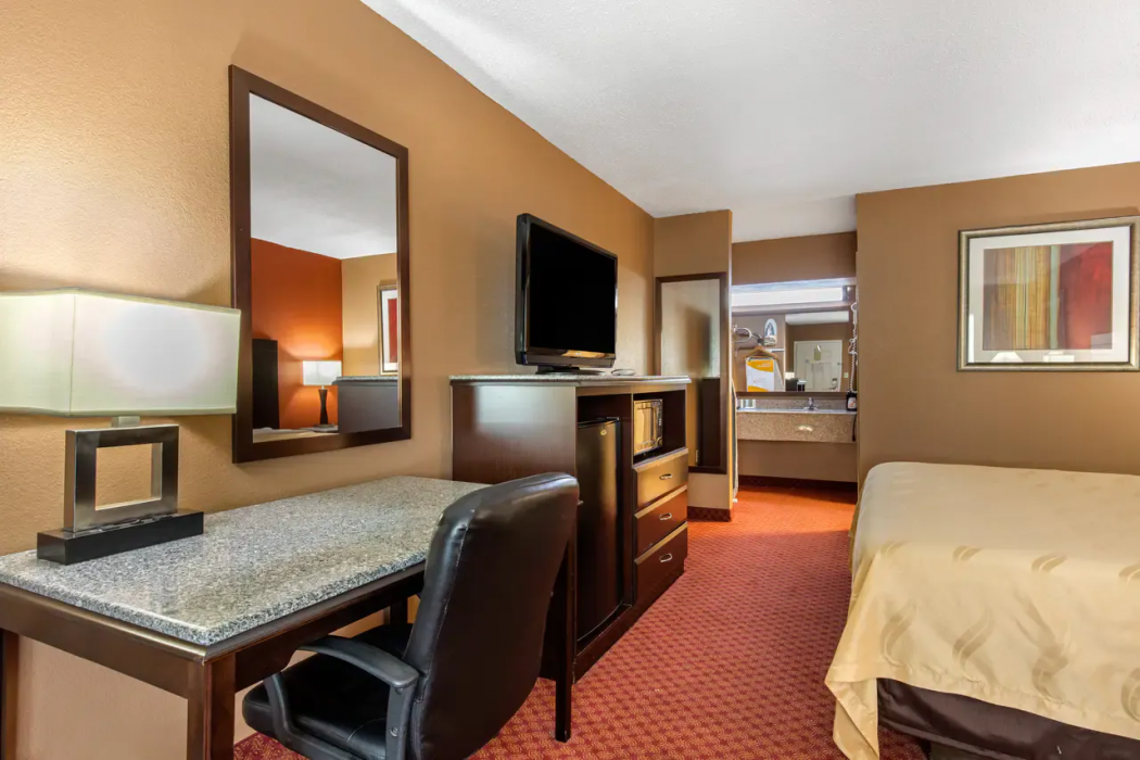 Quality Inn Kingston Springs, TN 13/39