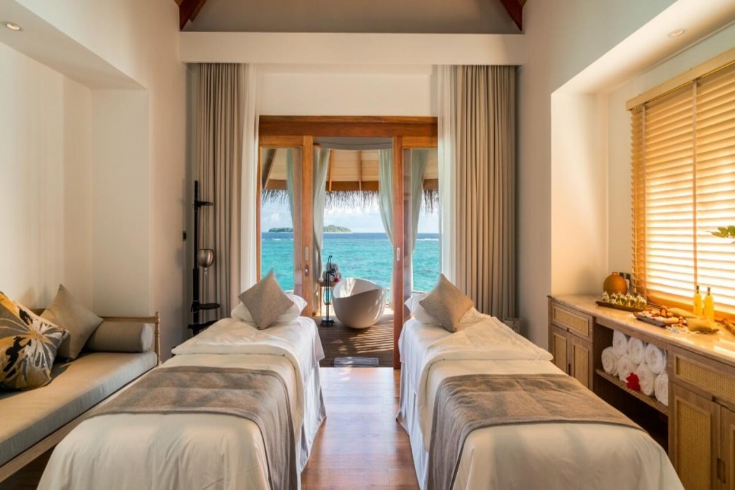 Milaidhoo Maldives 12/70