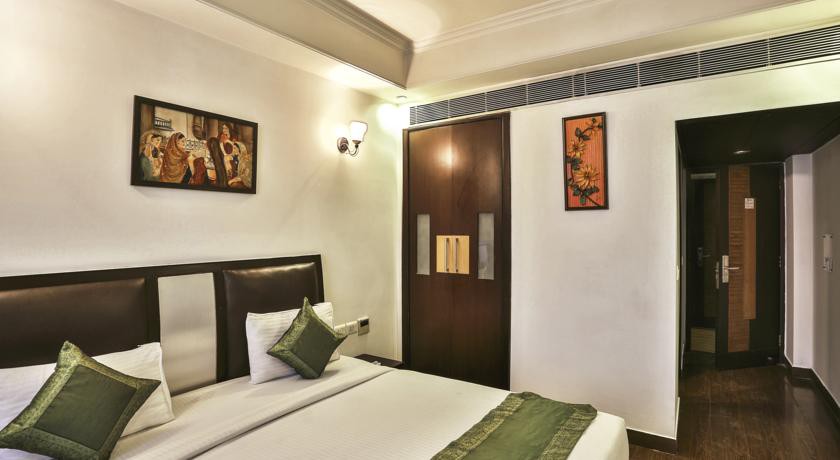 Airport Hotel Grand Delhi 13/52