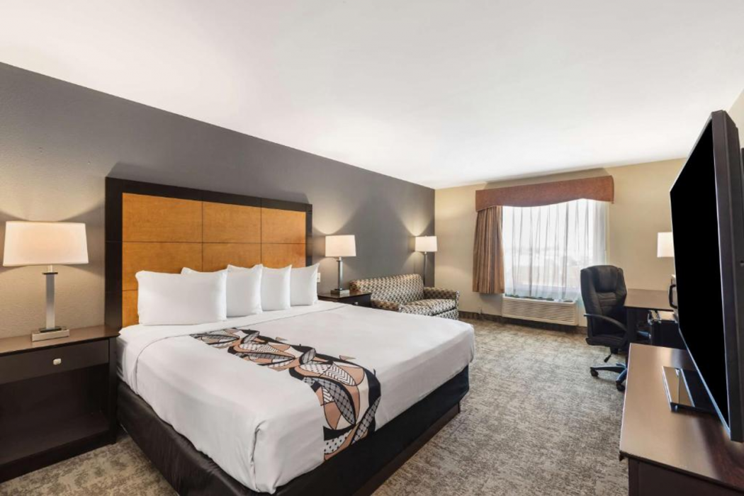 Best Western Inn & Suites - Midway Airport 6/20