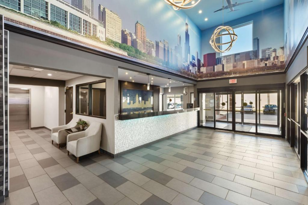 Best Western Inn & Suites - Midway Airport 4/20