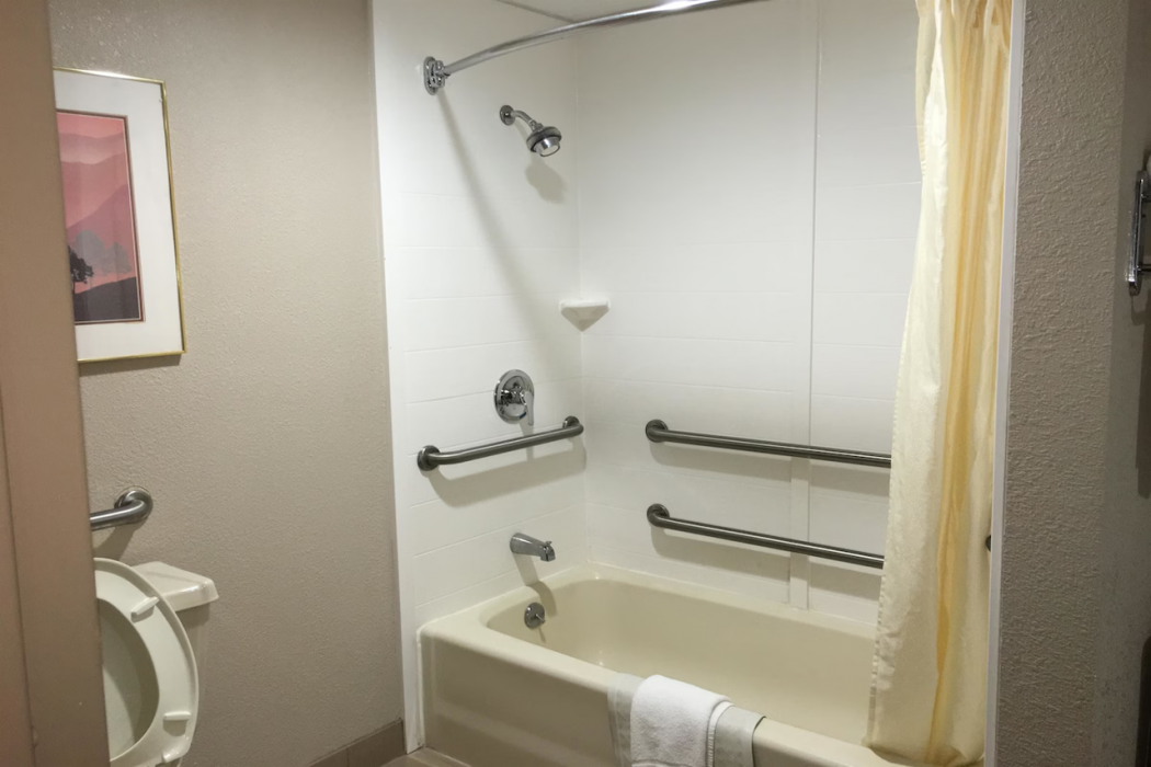Best Western Gateway Adirondack Inn 20/32
