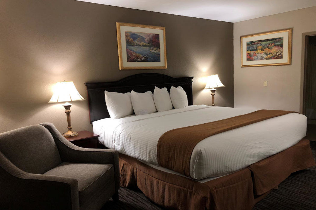 Best Western Gateway Adirondack Inn 6/32