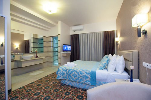 HOTEL ROMANITA 13/56