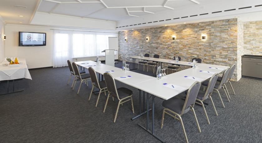 SEEMOWE SWISS QUALITY HOTEL 25/56