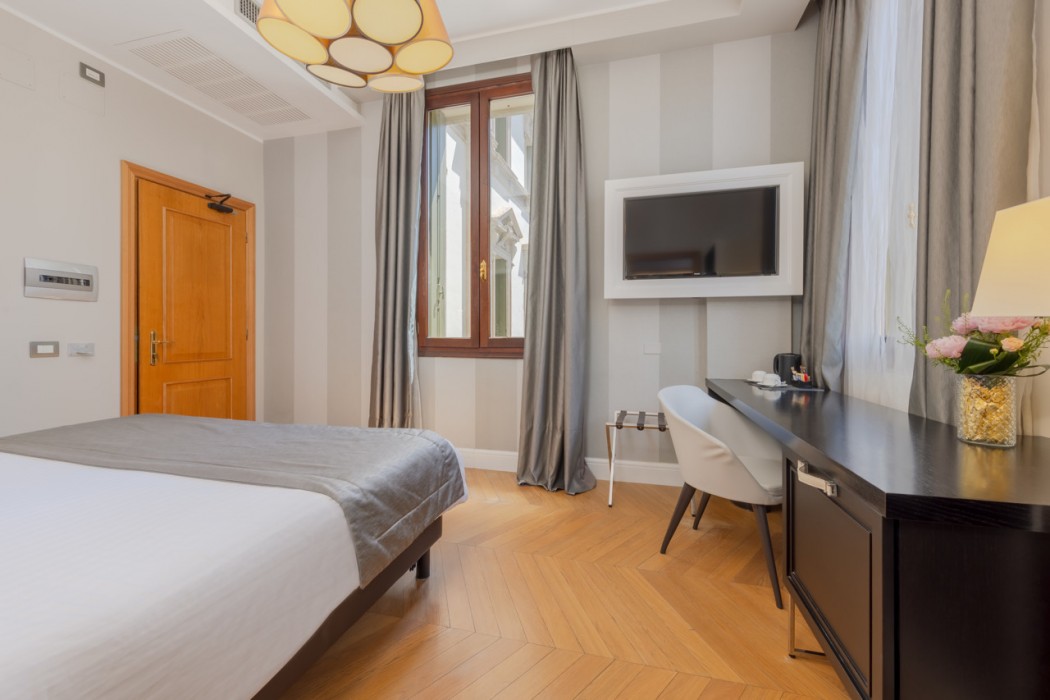 Hotel Grande Italia 70/119
