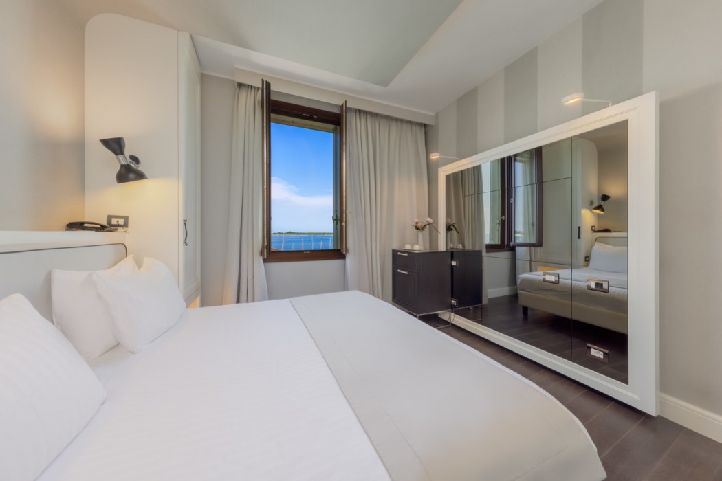 Hotel Grande Italia 37/119